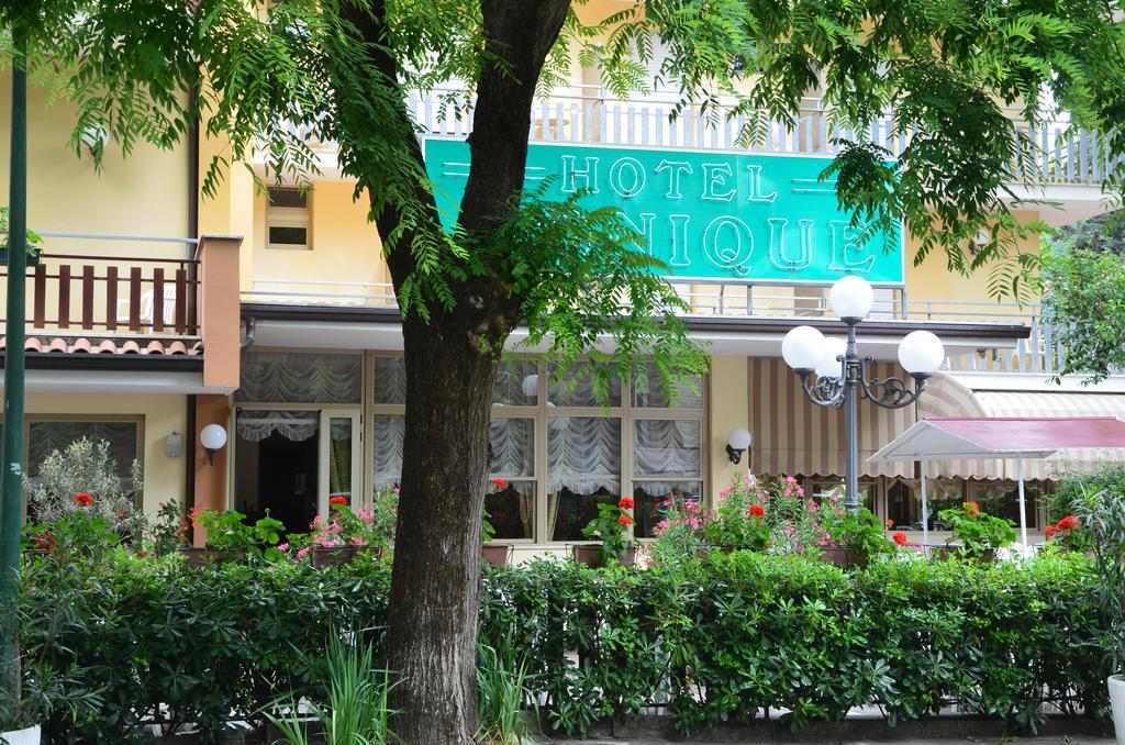 Hotel Monique Cervia Exterior photo