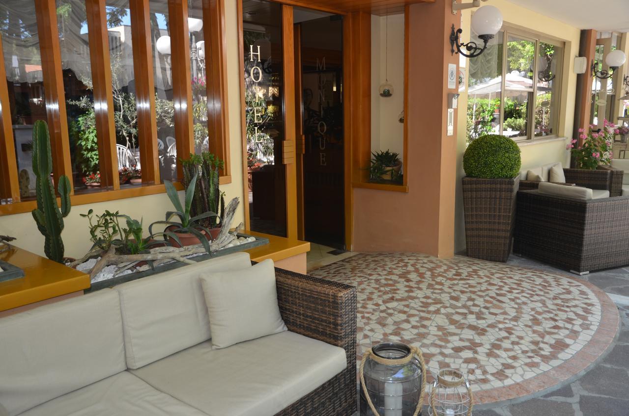 Hotel Monique Cervia Exterior photo